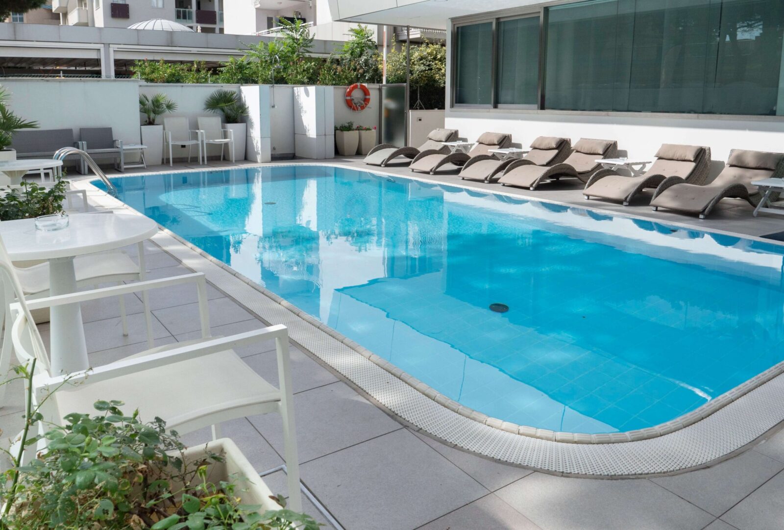 Club House Hotel-Bazen.jpg