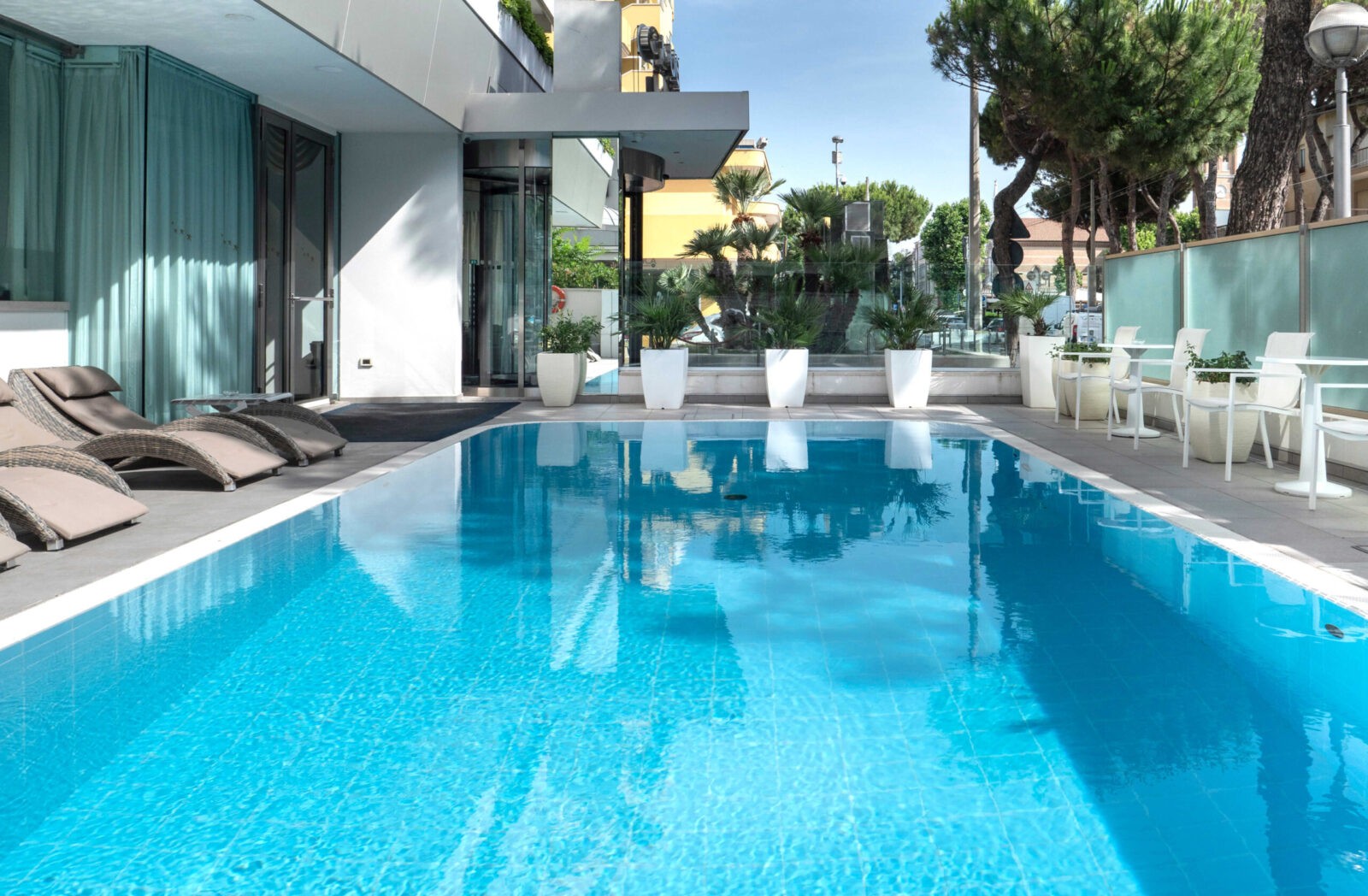 Hotel Club House-Bazen.jpg