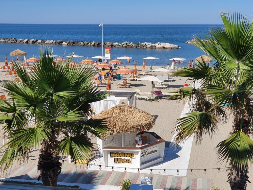 Hotel Baldinini-IZlaz na plazu.jpg