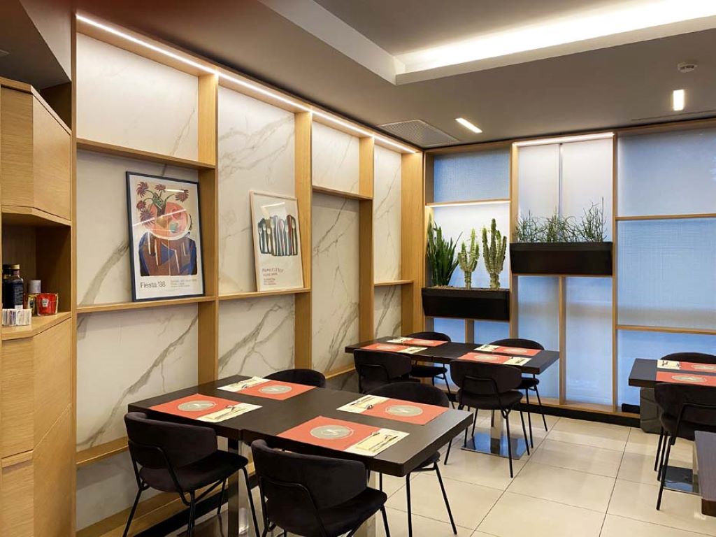 Aqua Hotel-Restoran.jpg
