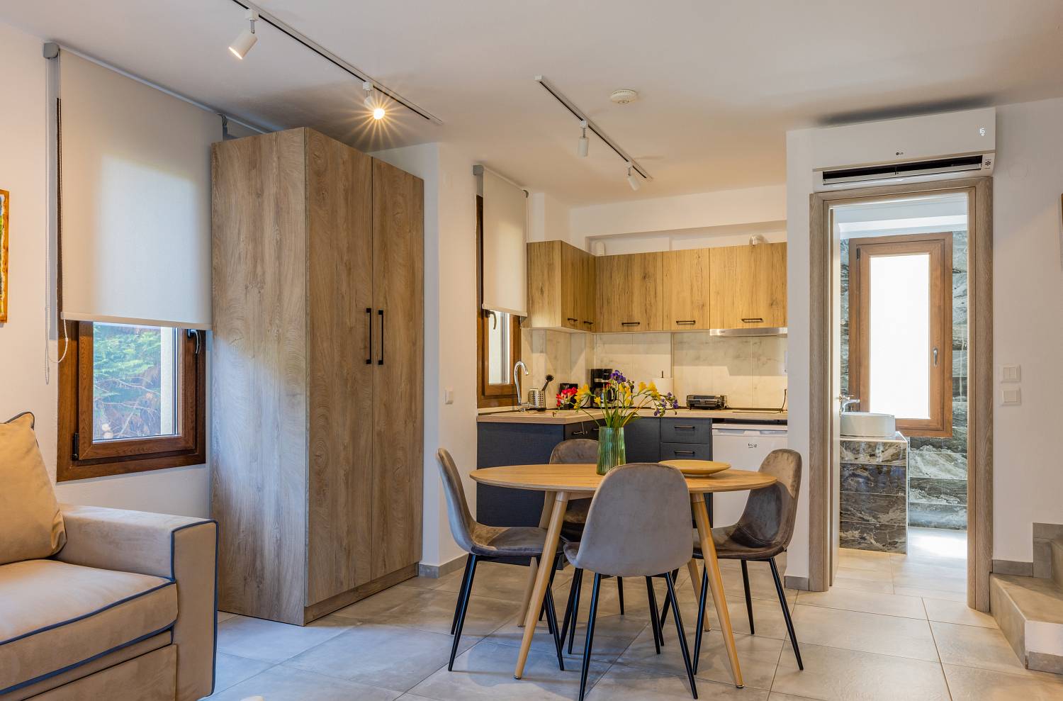 Penelope Luxury Suites-Suite Split Level Loft kuhinja.jpg