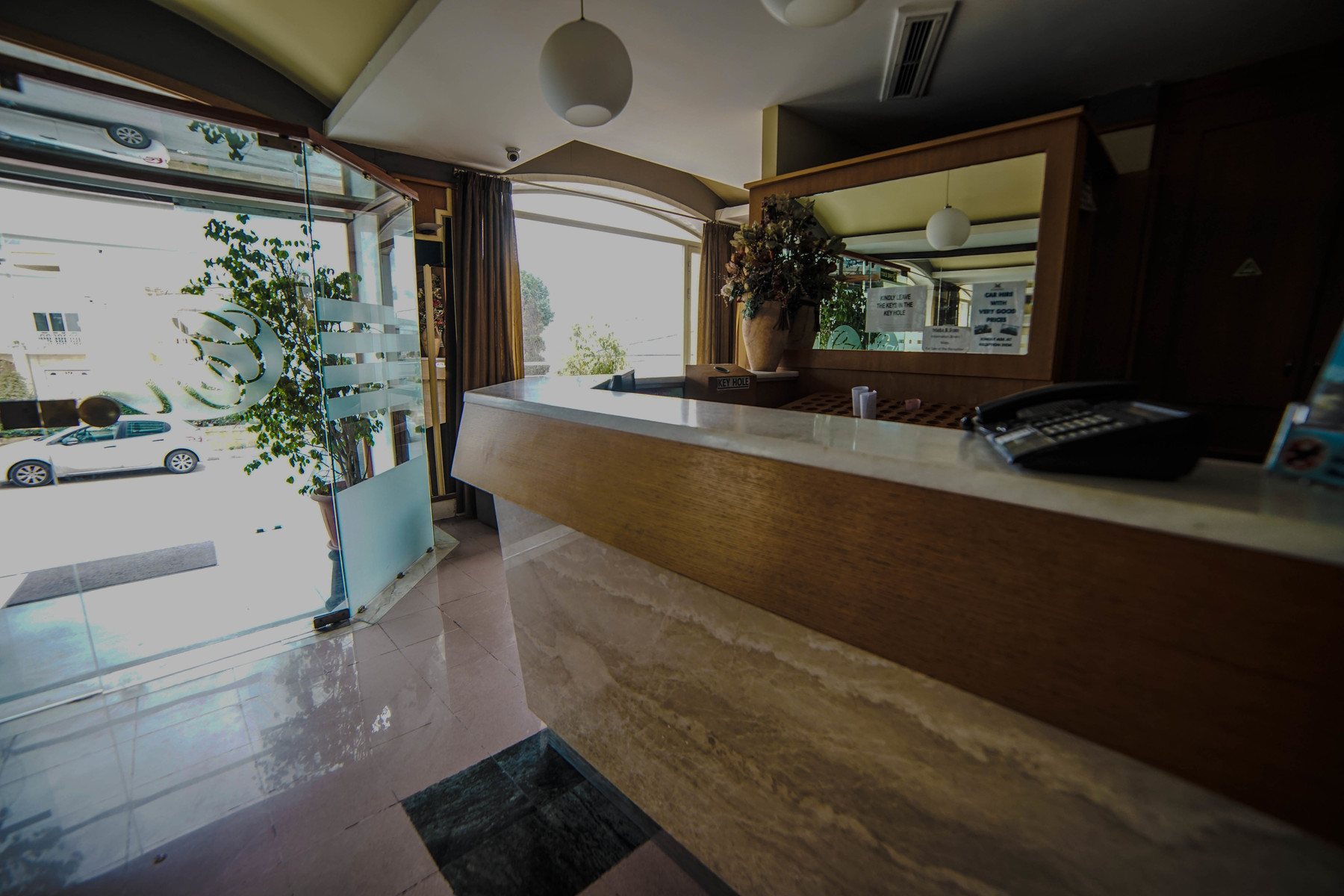 Coral Hotel-Recepcija.jpg