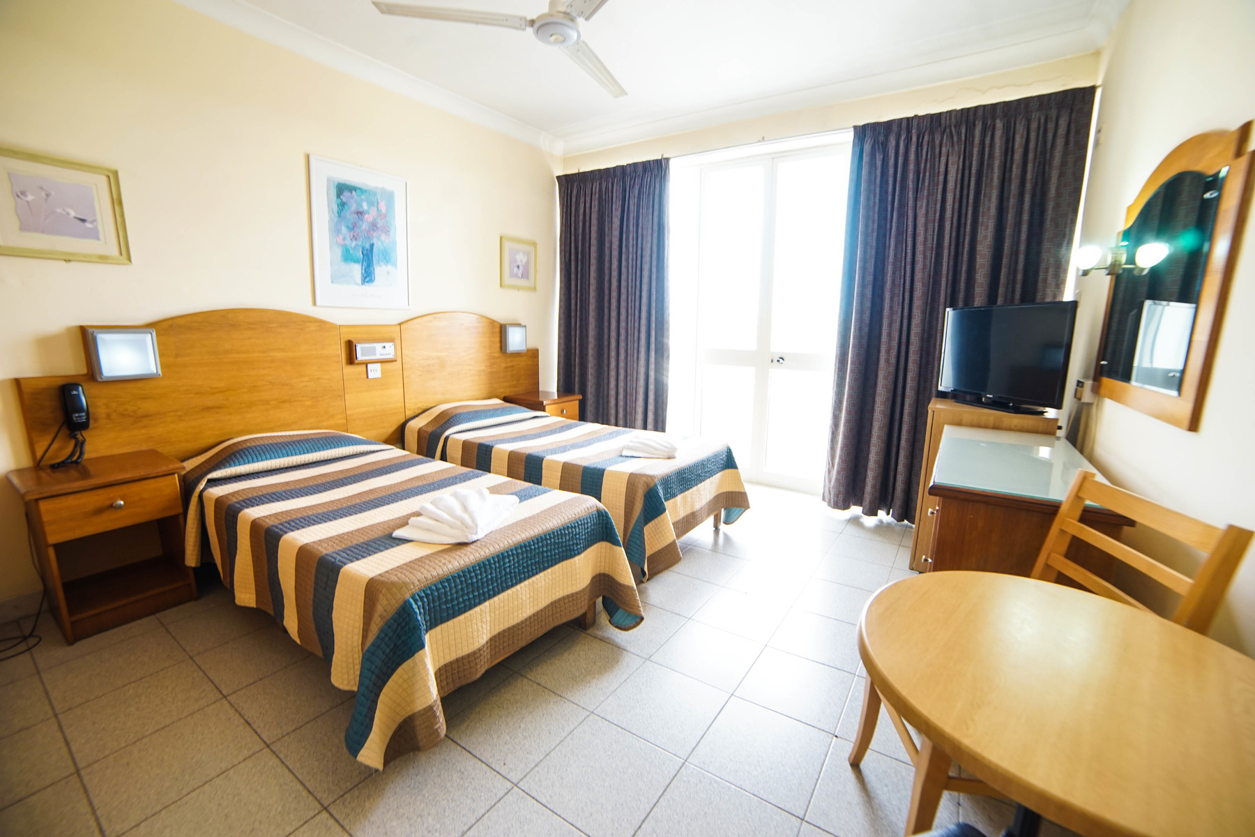 Hotel Coral-Standardna soba.jpg