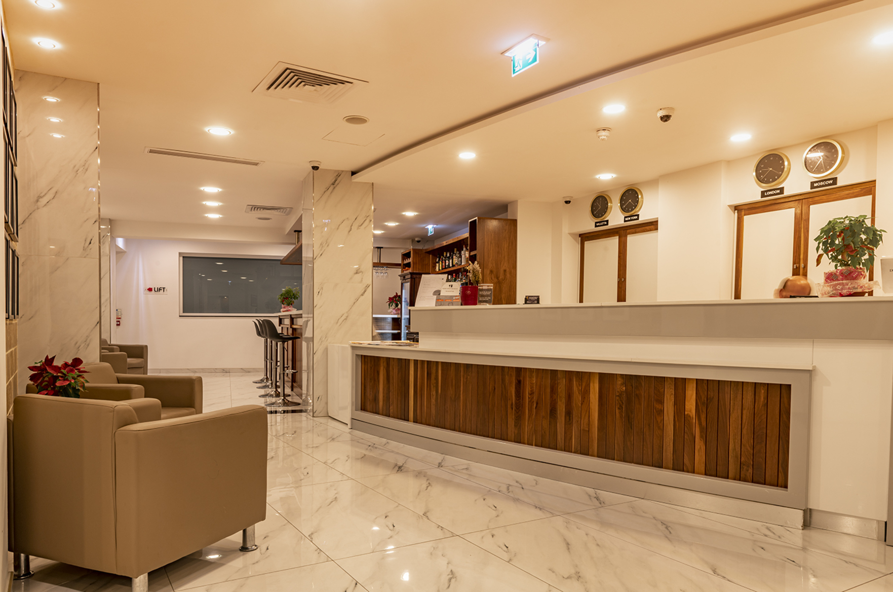 Cerviola Hotel-Recepcija.jpg