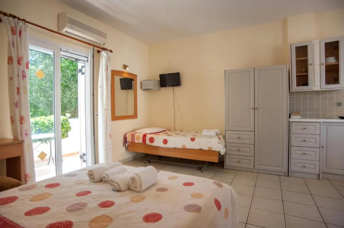 Hotel Helena Inn izgled studia.jpg