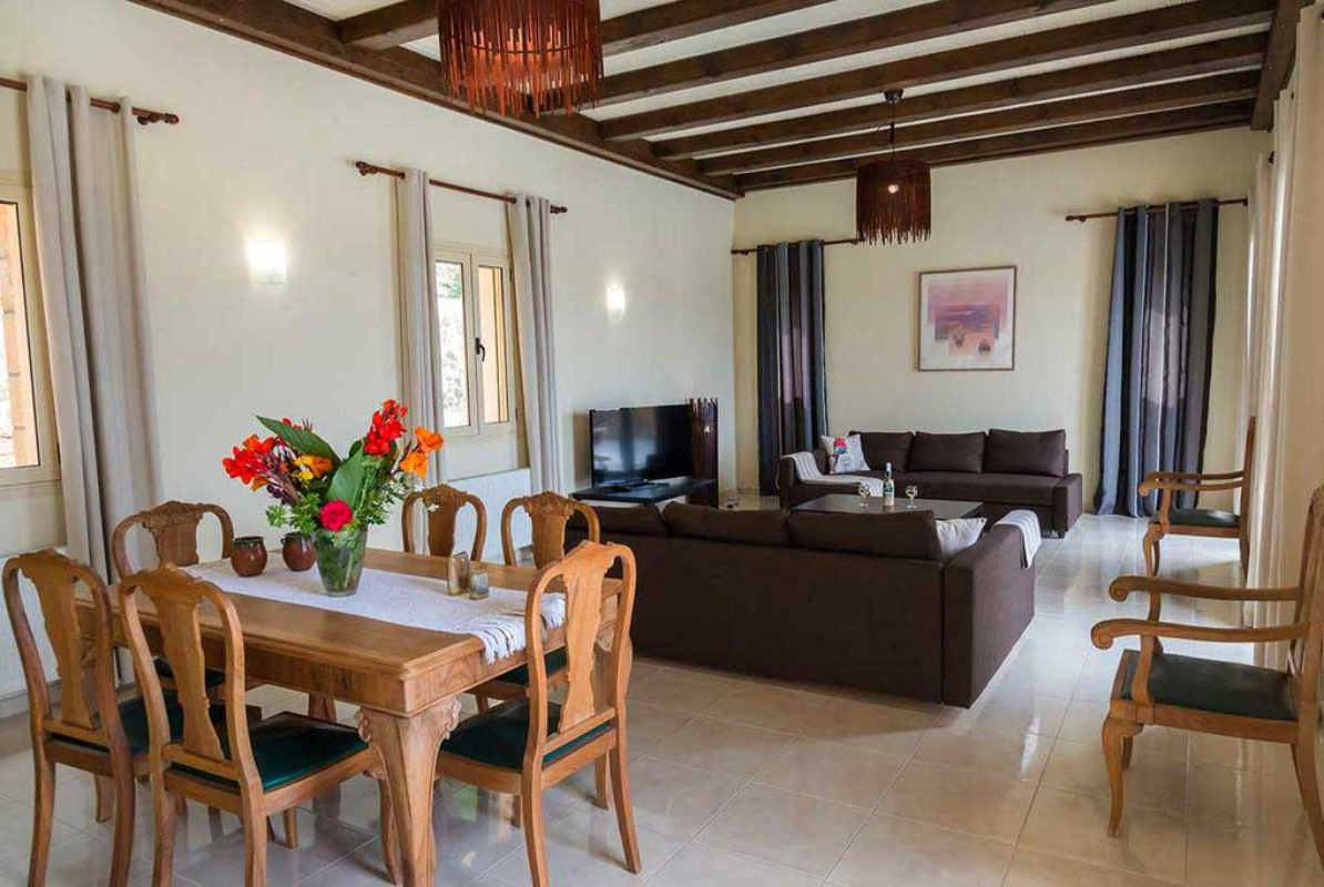 Monambeles villas Cleopatra vila dnevni boravak.jpg