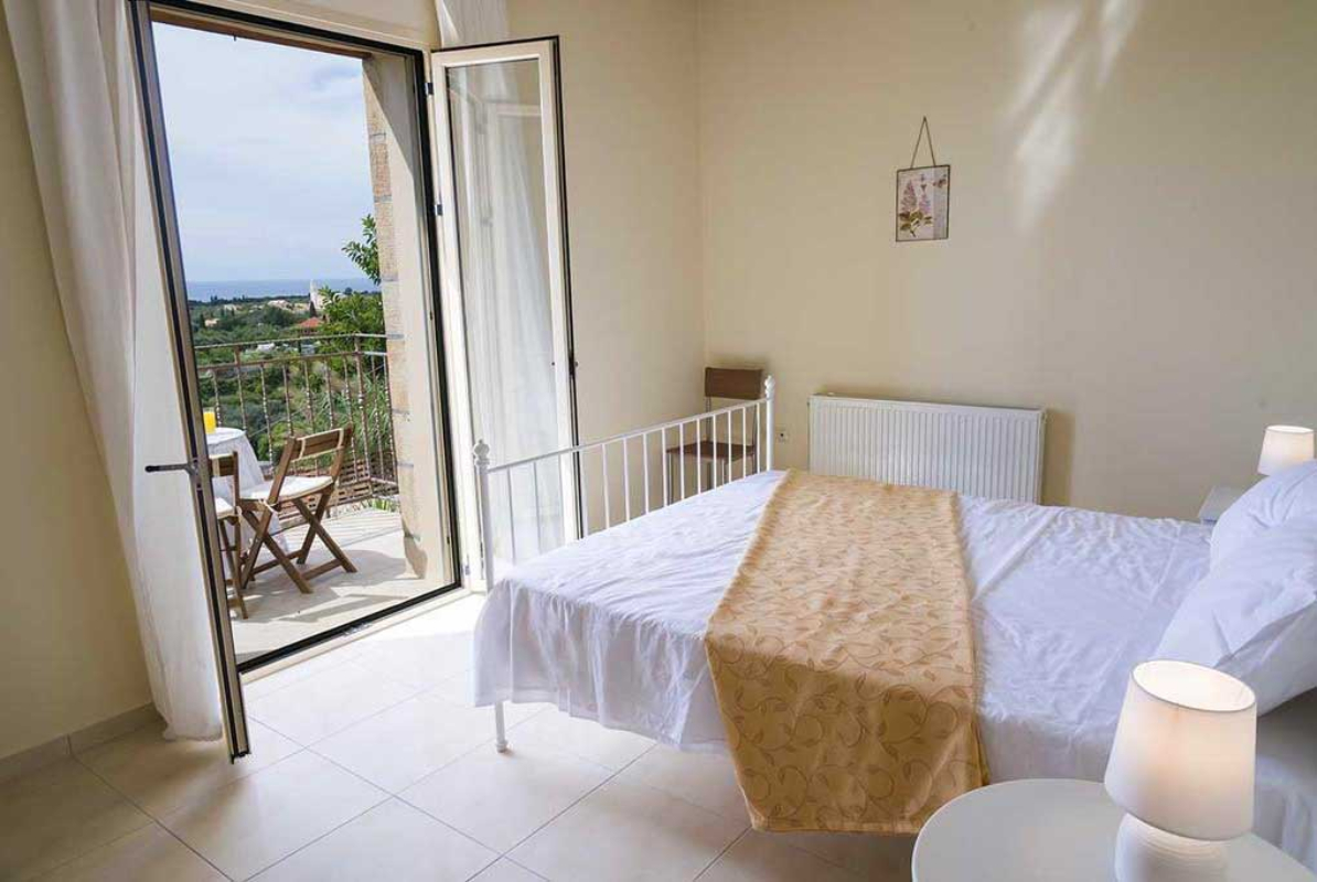 Monambeles villas Cleopatra vila spavaća soba.jpg