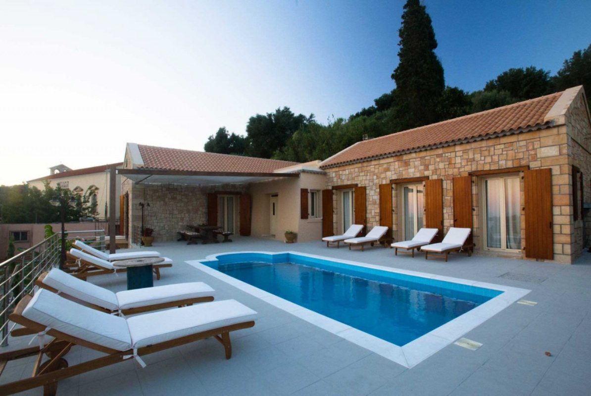 Monambeles villas Cleopatra vila.jpg