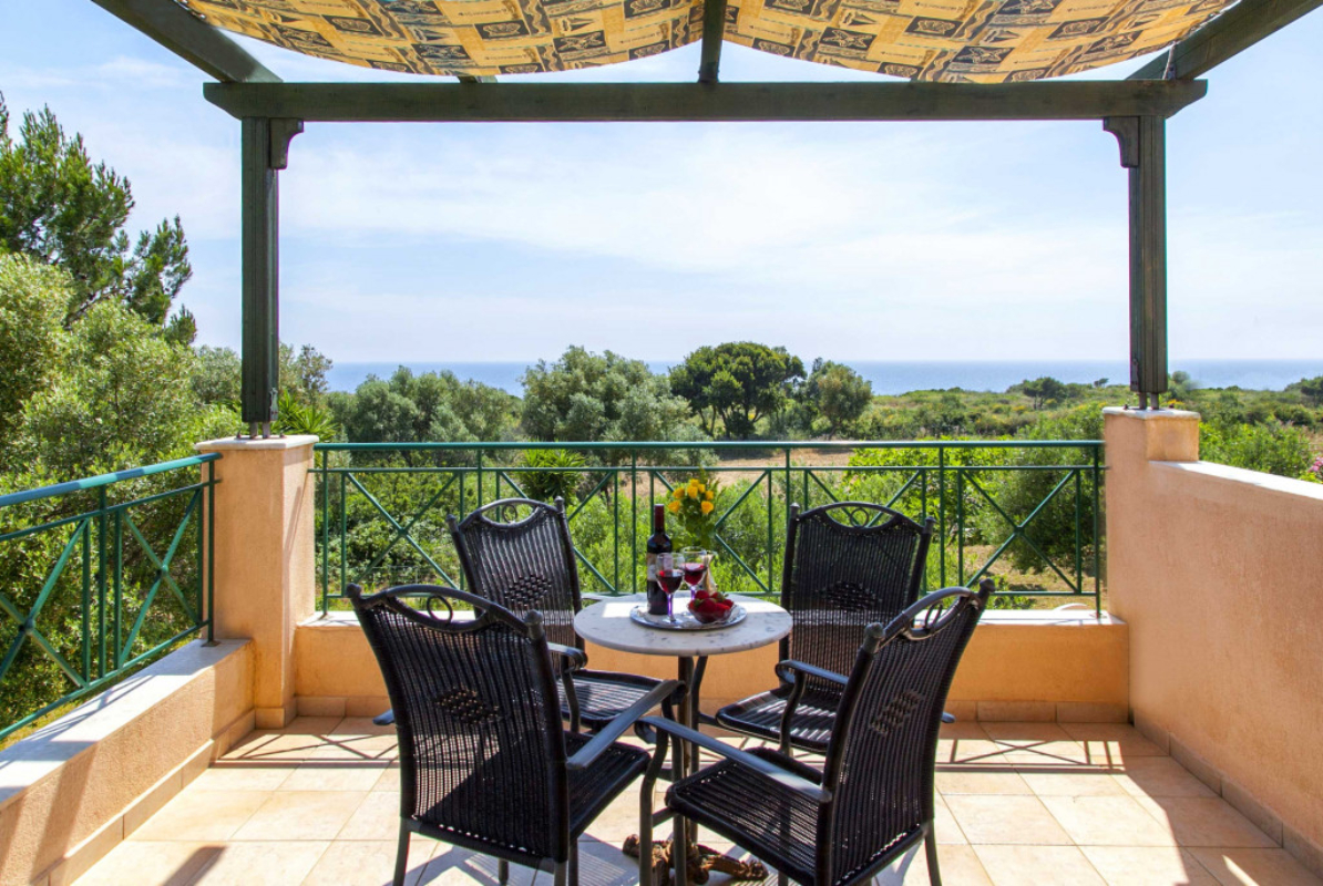 Monambeles villas Elena vila balkon.jpg