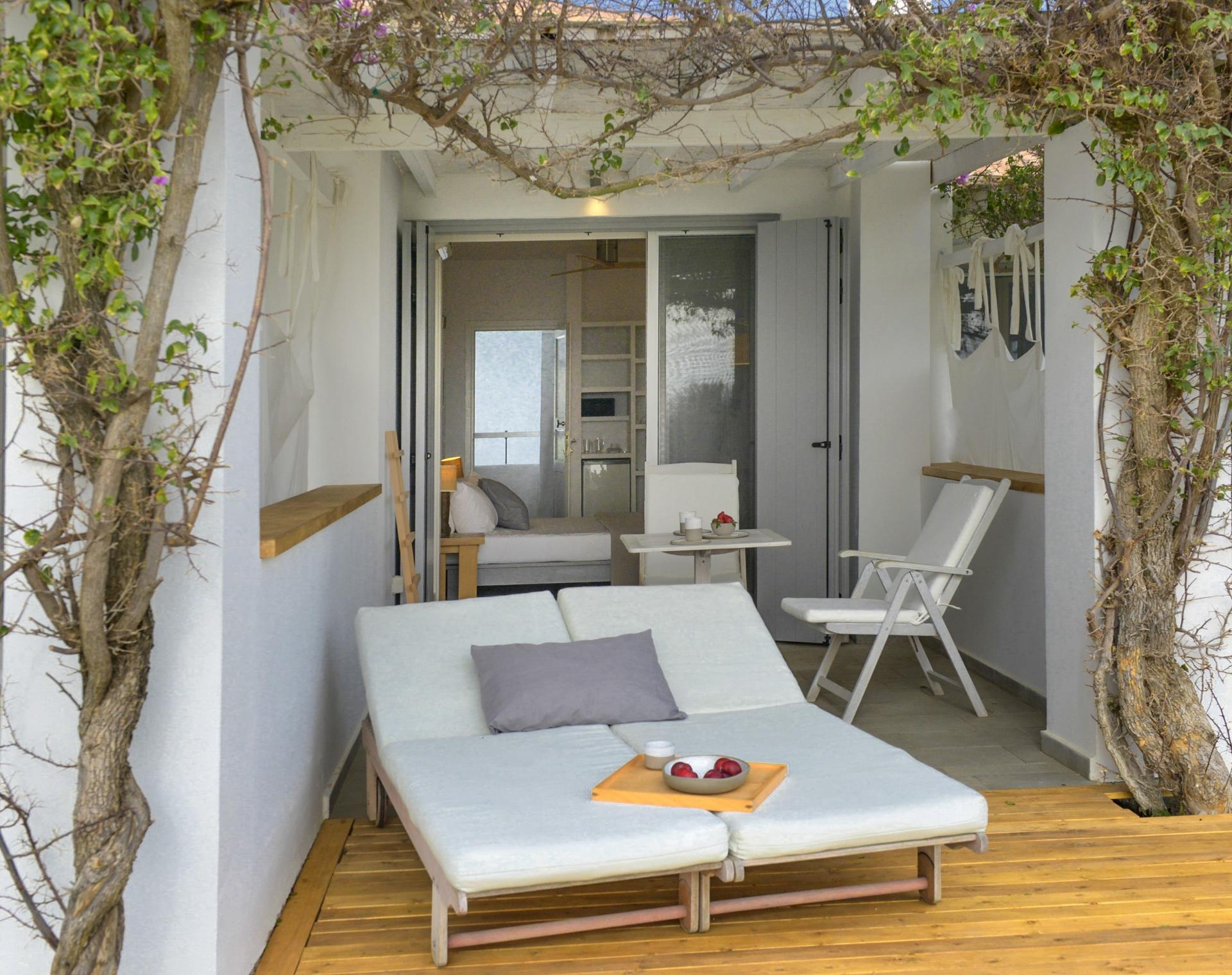 Olivemare Hotel Kefalonia dvokrevetna soba.jpg