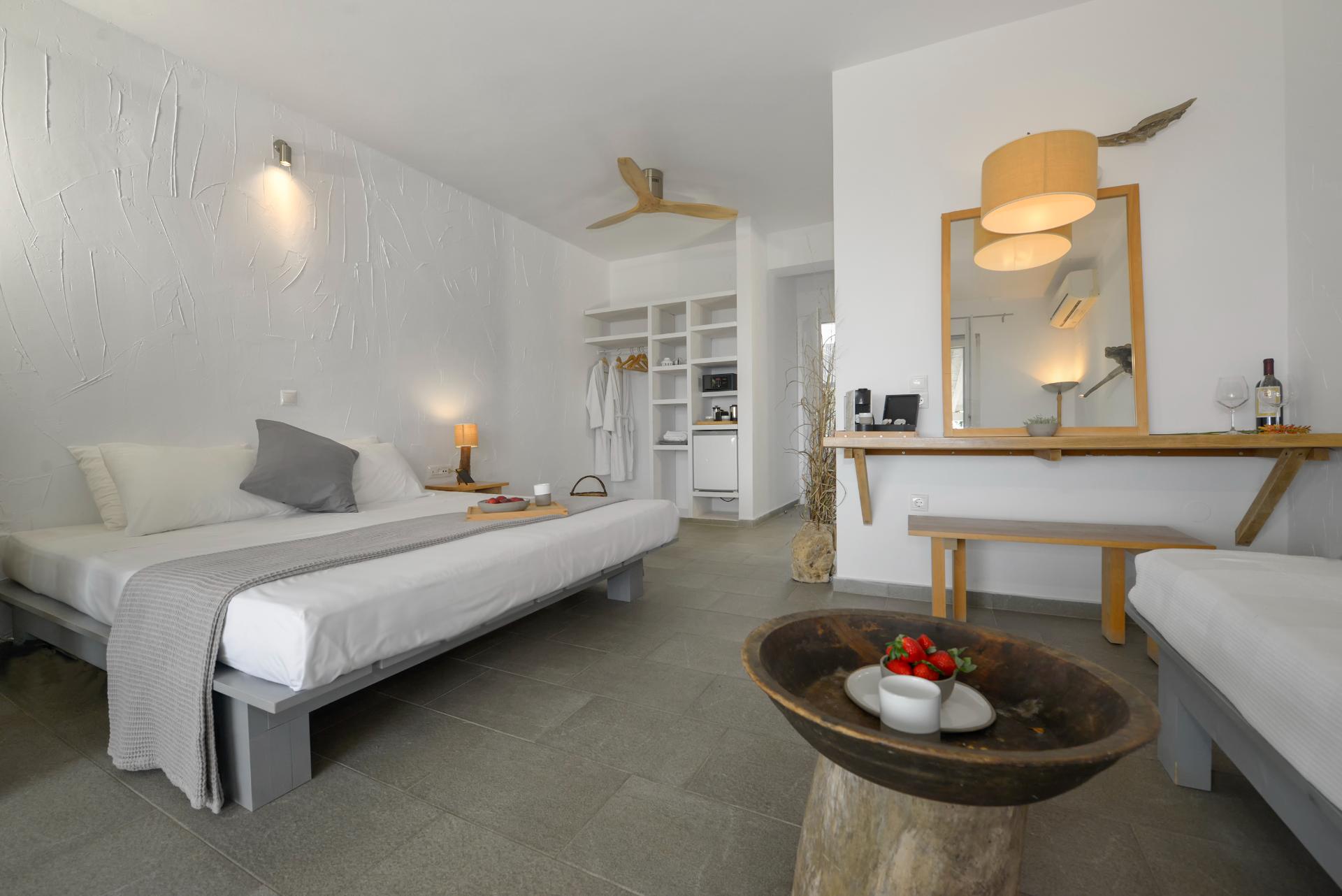 Olivemare Hotel Kefalonia izgled trokrevtne sobe.jpg