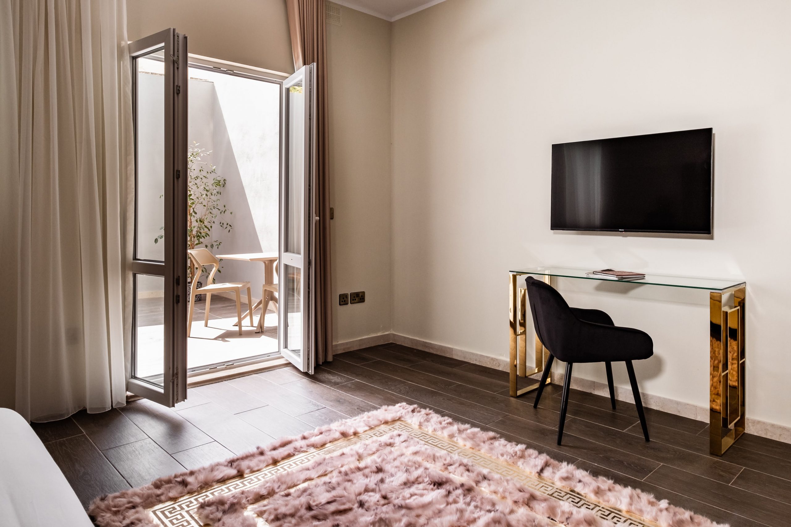 The Segond Hotel-Junior suite bazen terasa.jpg