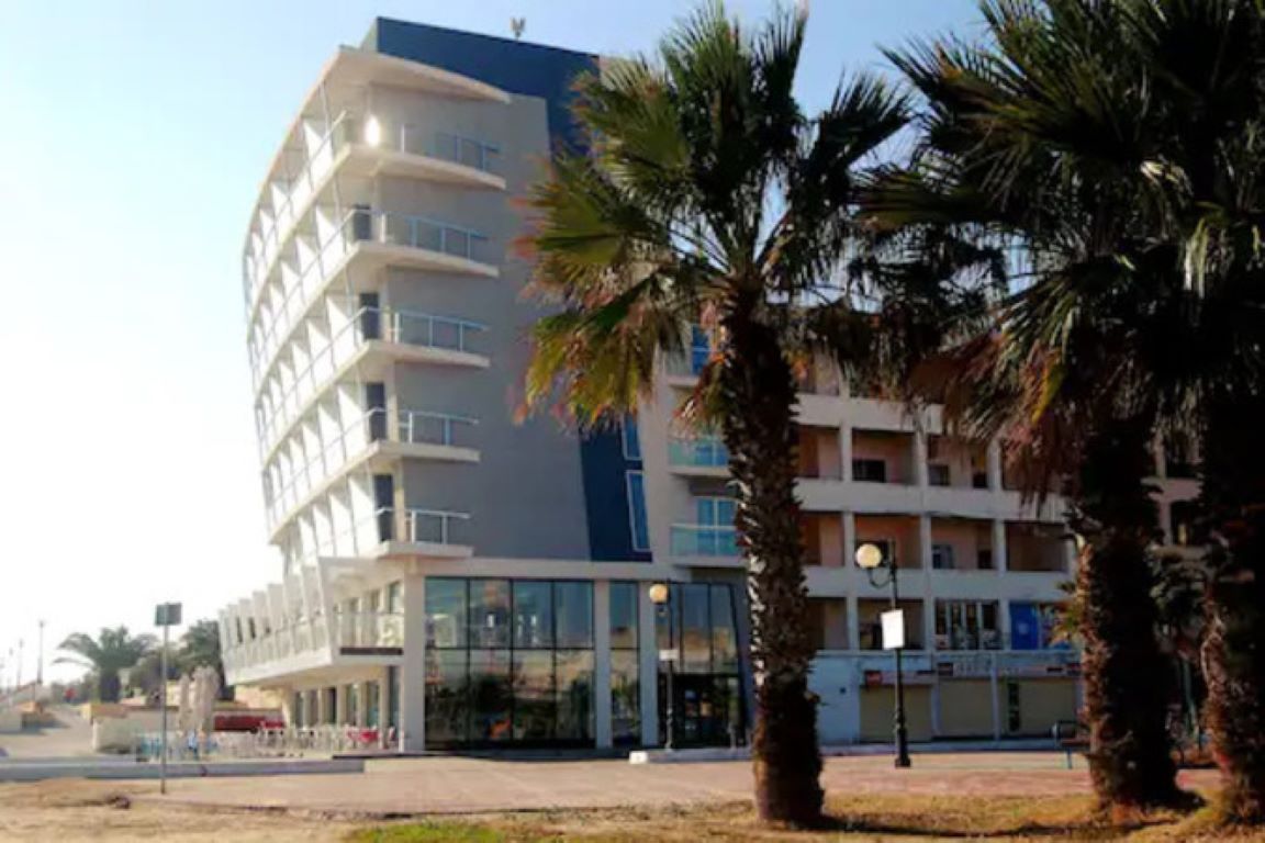 Water's Edge Hotel-Okruzenje hotela.jpg