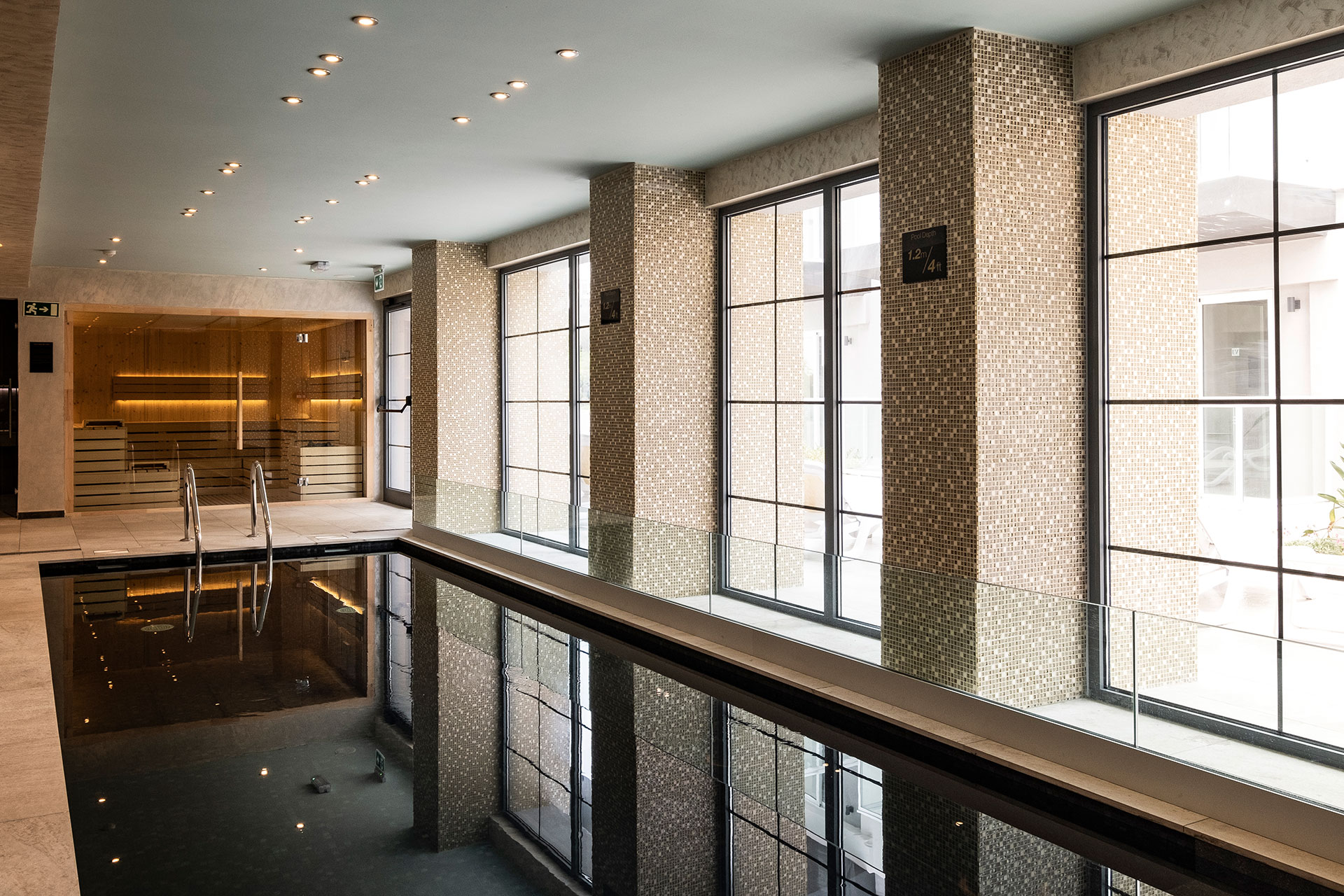 Urban Valley Resort and Spa-Unutrasnji bazen.jpg