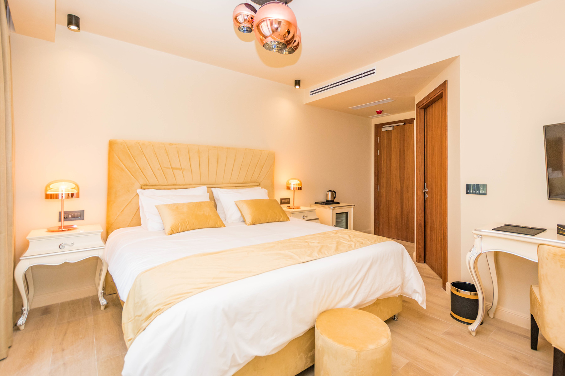 Santa Lucia Boutique Hotel-Corner Comfort soba.jpg