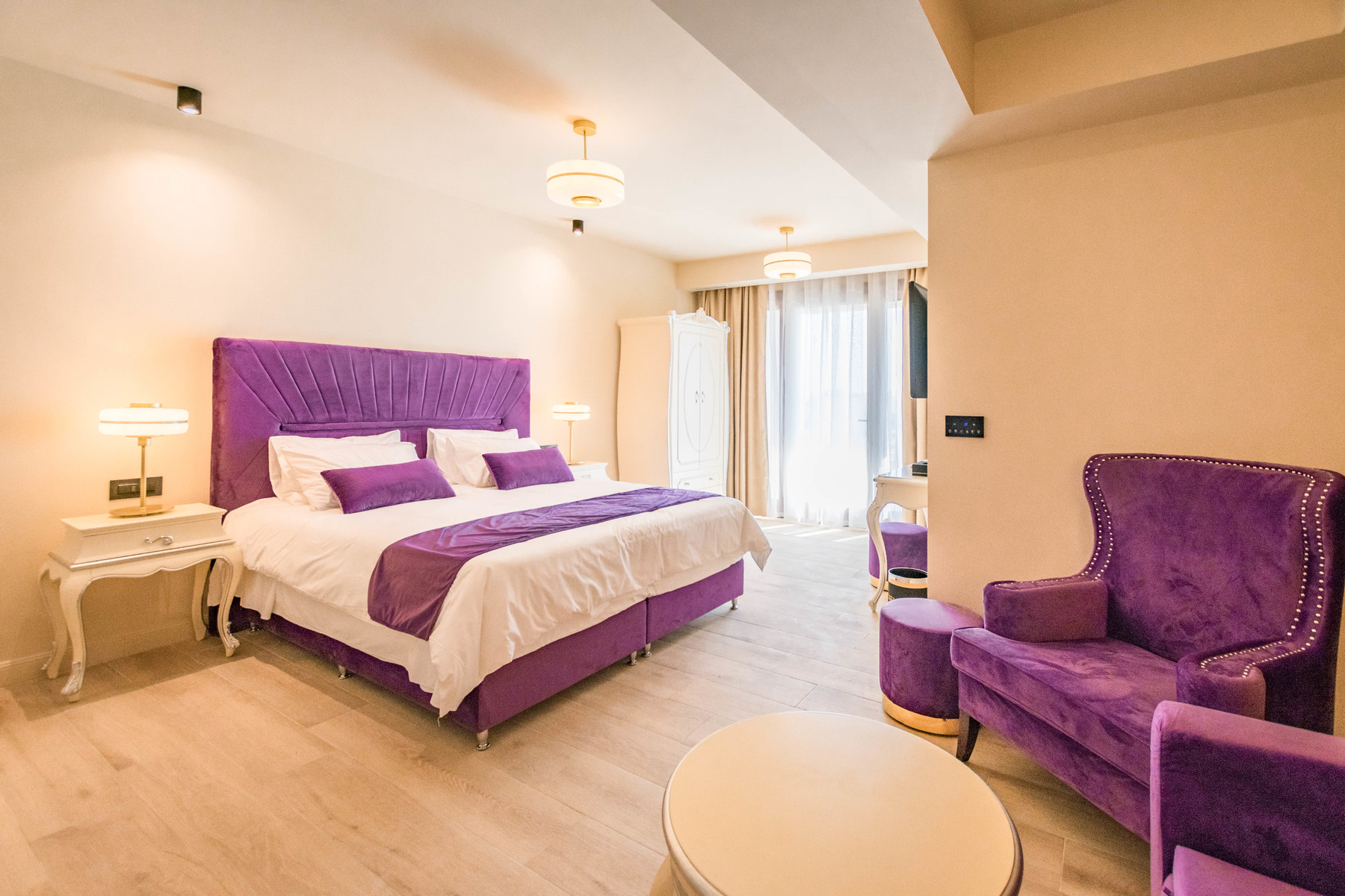 Santa Lucia Boutique Suite-Signature  Suite.jpg
