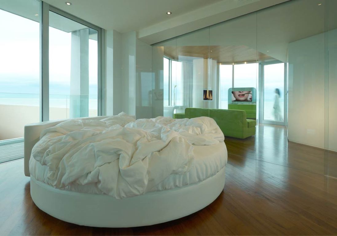 i-Suite Hotel-Penthouse Suite.jpg