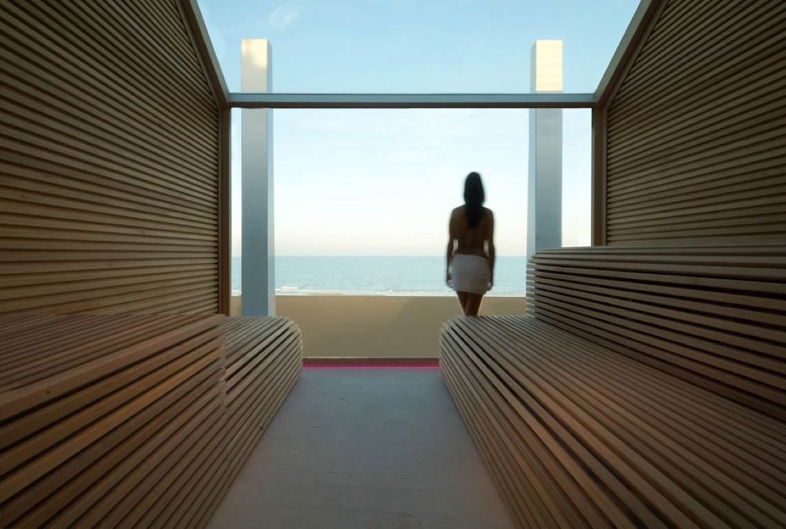 i-Suite Hotel-Sauna.jpg