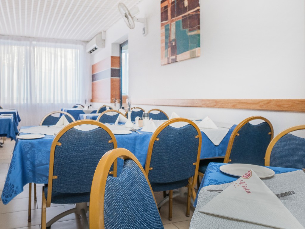 Qawra Point Holiday Complex-Restoran.jpg
