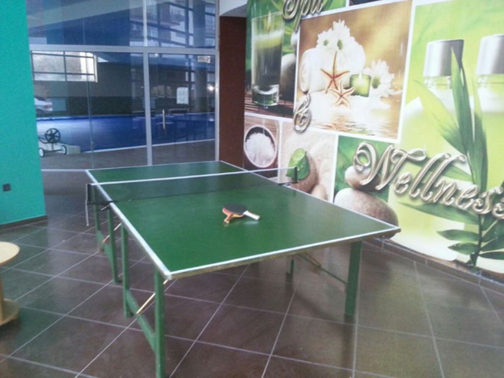 Elite Palace & Spa Hotel-Stoni tenis.jpg