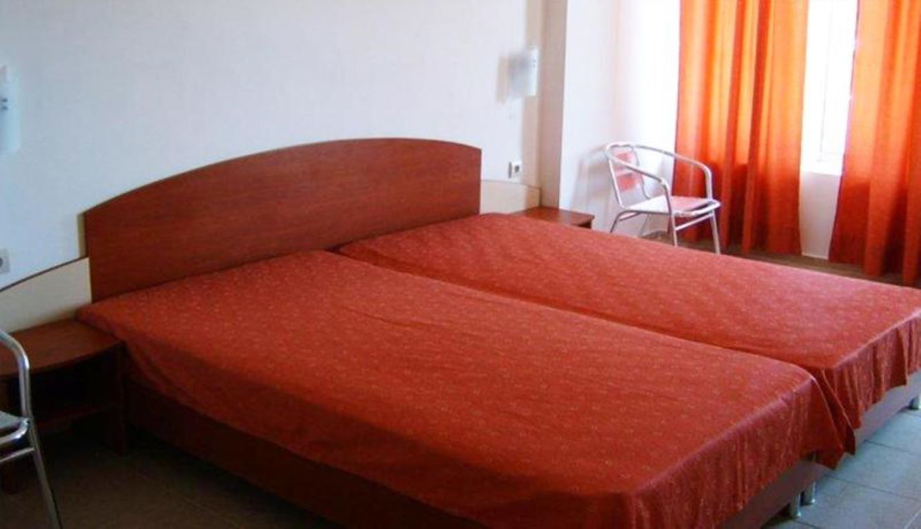 Hotel Freya S-Standardna soba.jpg
