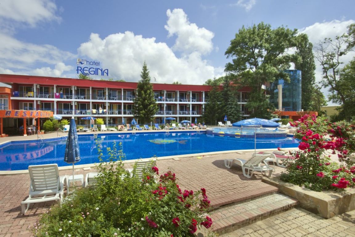 Regina Hotel-Bazen.jpg