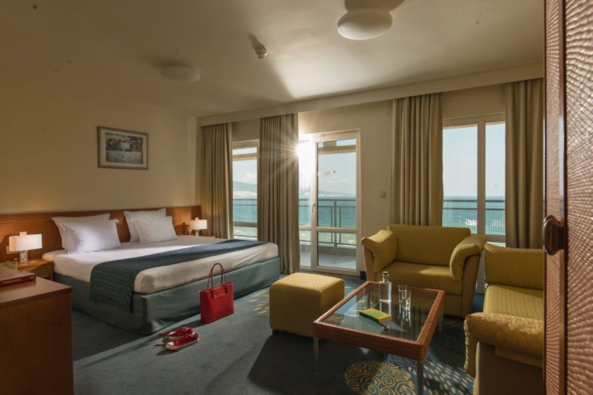 Four Points by Sheraton Sunny Beach-Suite.jpg
