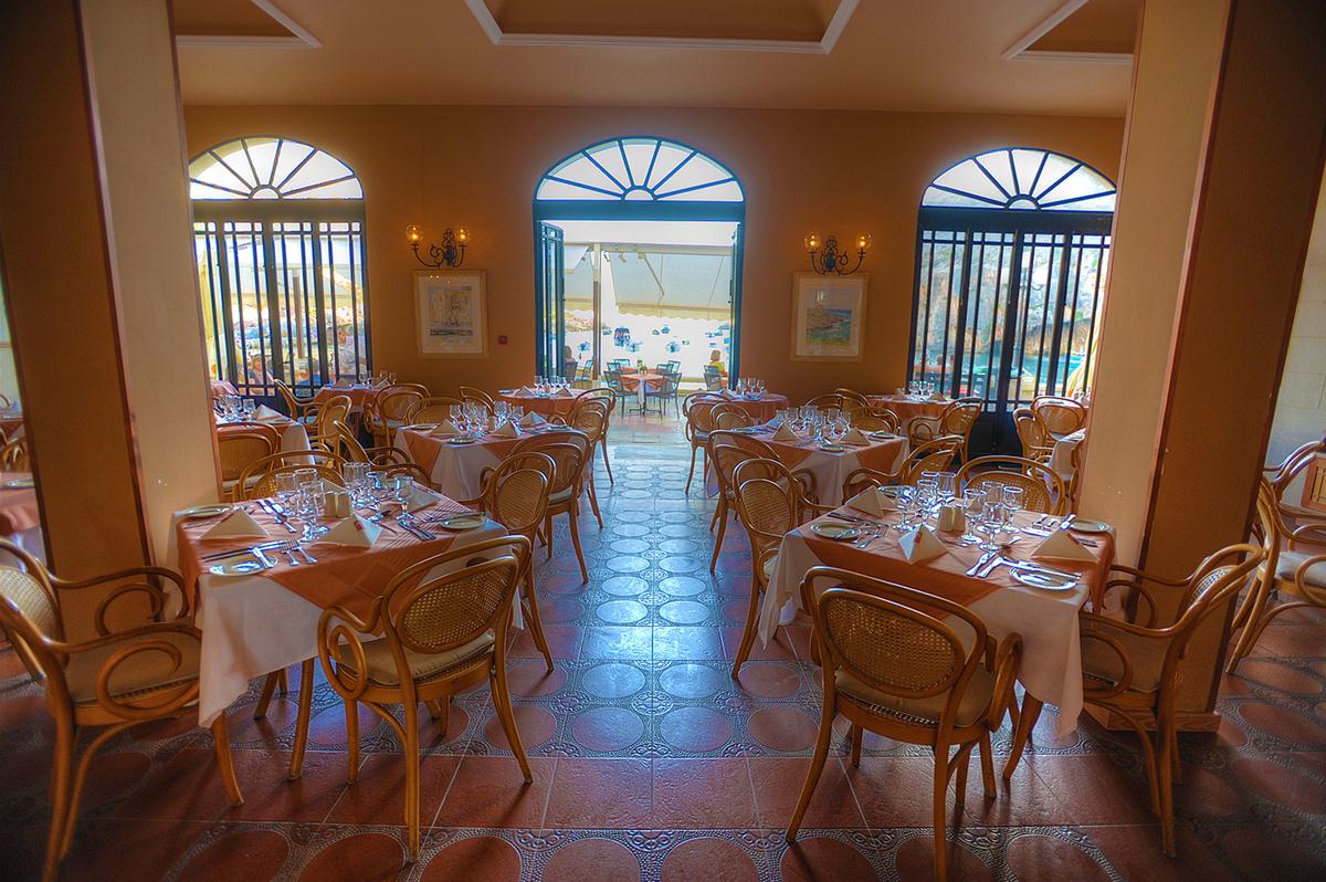 Hotel St. Patrick's-Restoran.jpg
