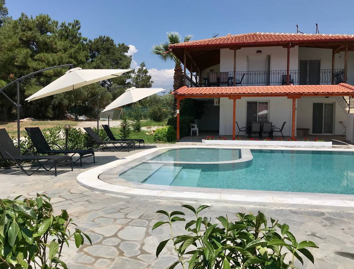VIllage Mare Metaxia-Hotel spolja.jpg