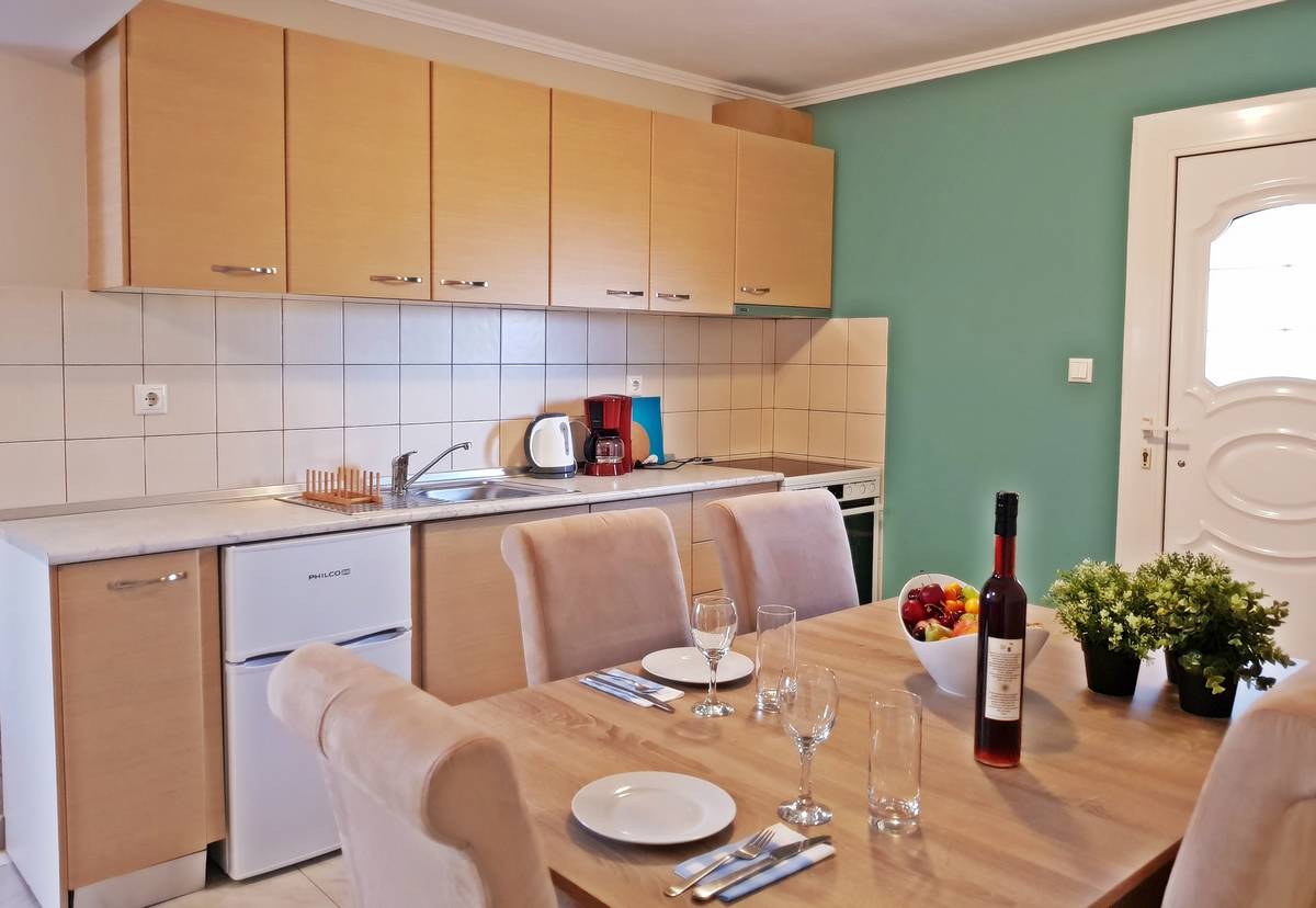 Village Mare Metaxia-Apartman prizemlje druga kuhinja.jpg