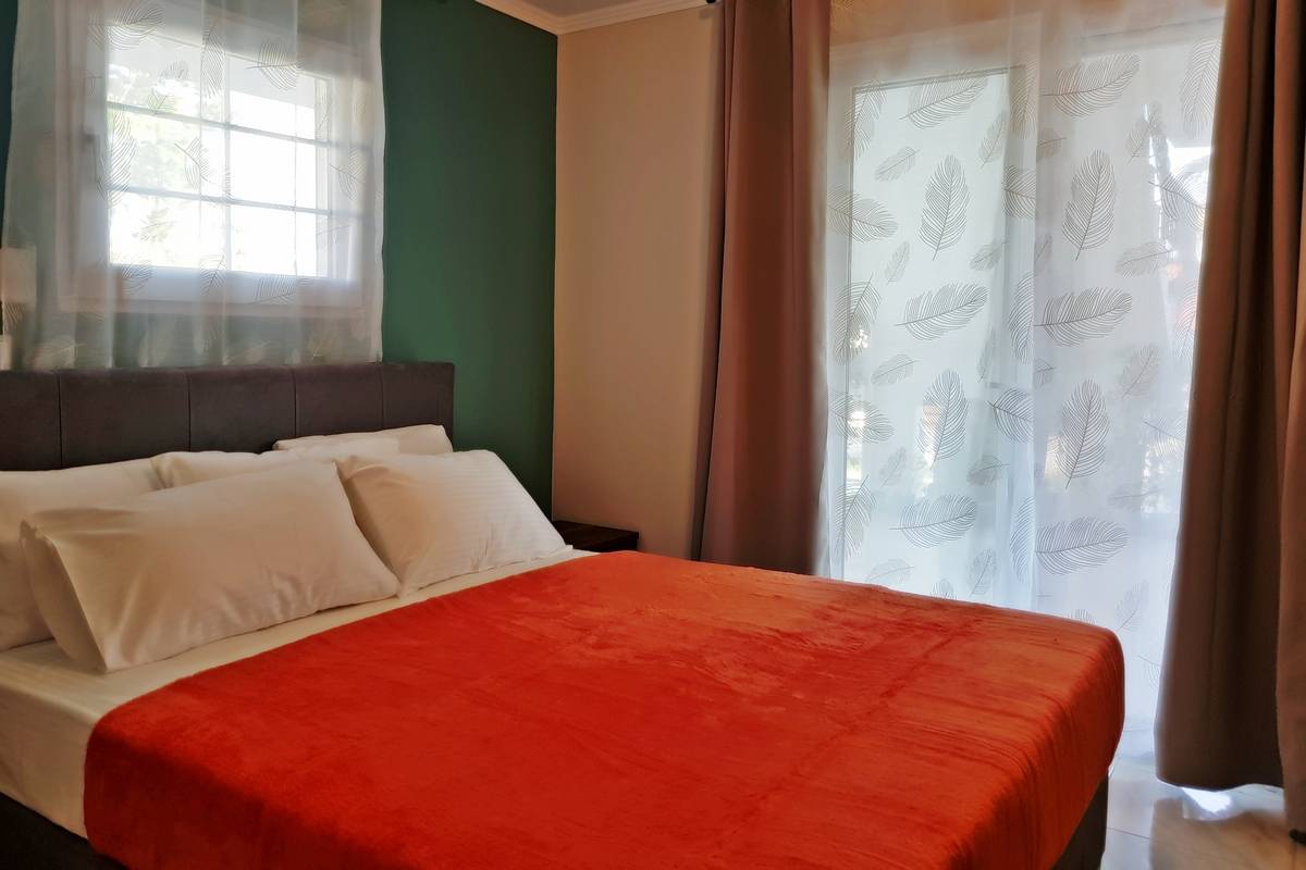 Village Mare Metaxia-Apartman prizemlje spavaca soba.jpg