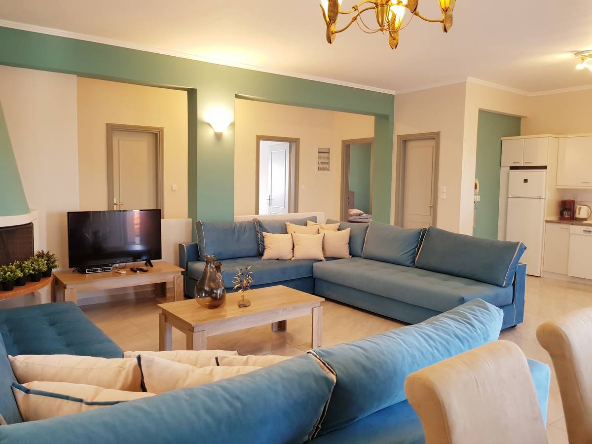 Village Mare Metaxia-Apartman prvi sprat dnevna soba.jpg