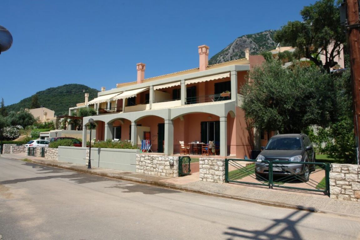 Barbati Bay Apartments Corfu-Hotel spolja.jpg