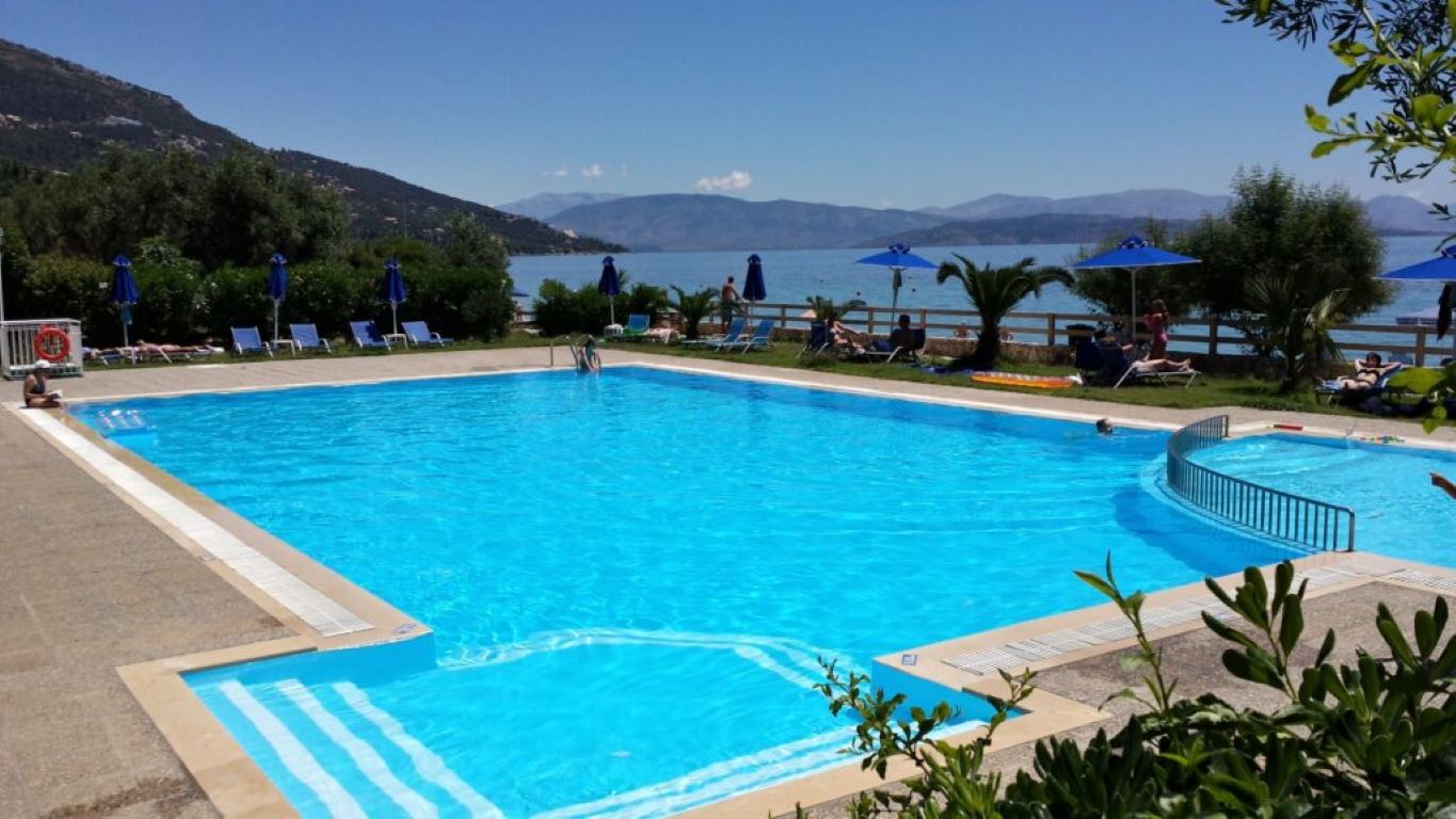 Barbati Bay Apartments Corfu-Spoljasnji bazen.jpg