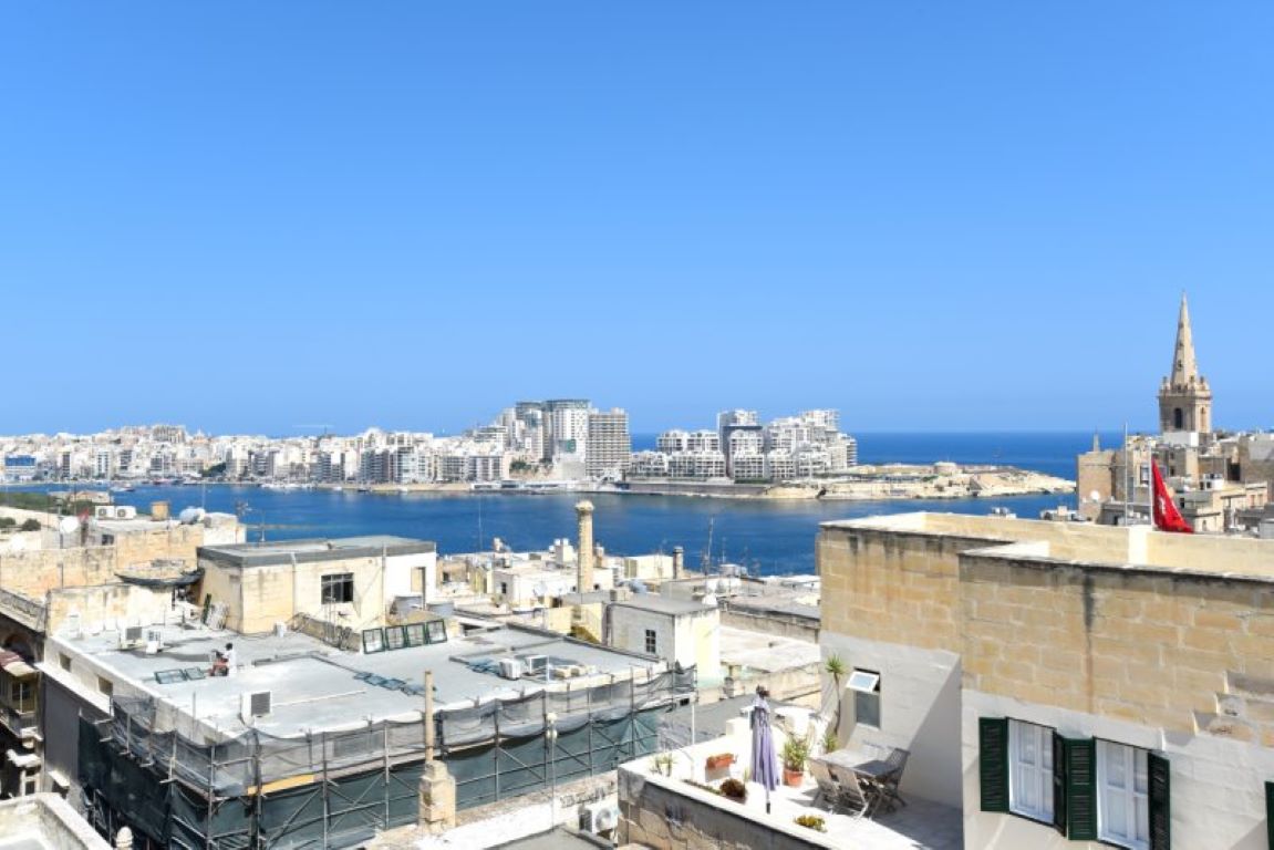 Hotel La Falconeria-Panorama.jpg