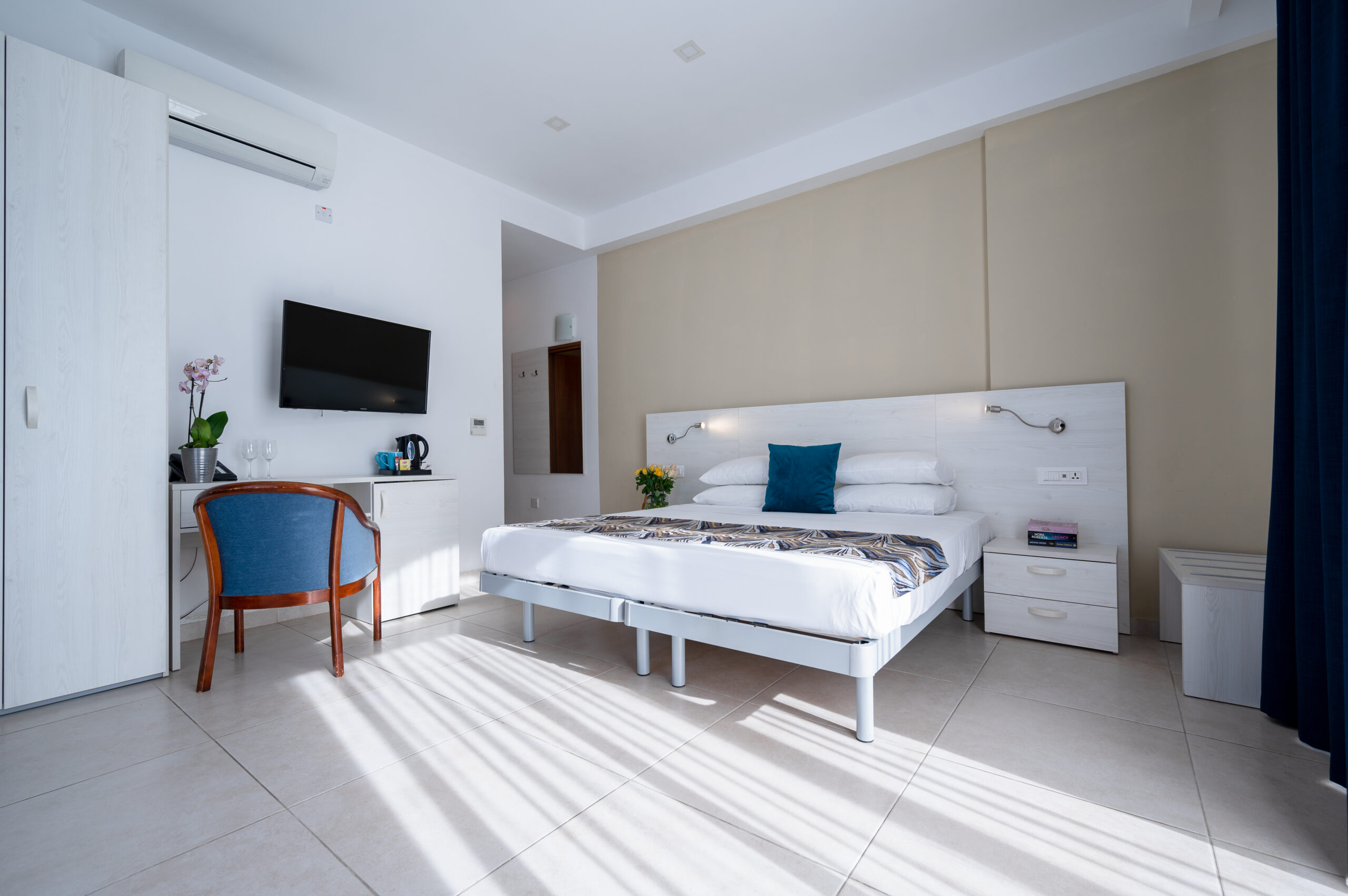 Hotel Gillieru-Standardna soba balkon.jpg