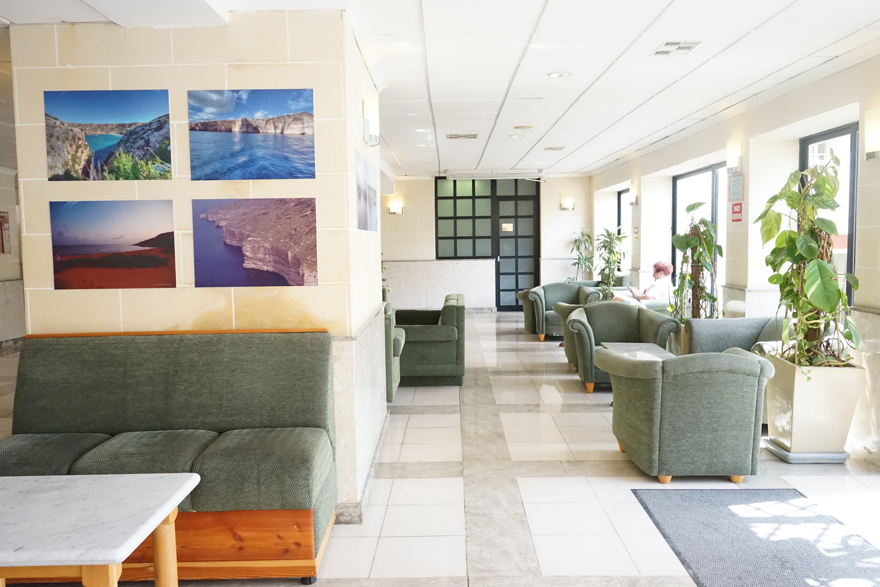 Hotel San Anton-Lobby.jpg