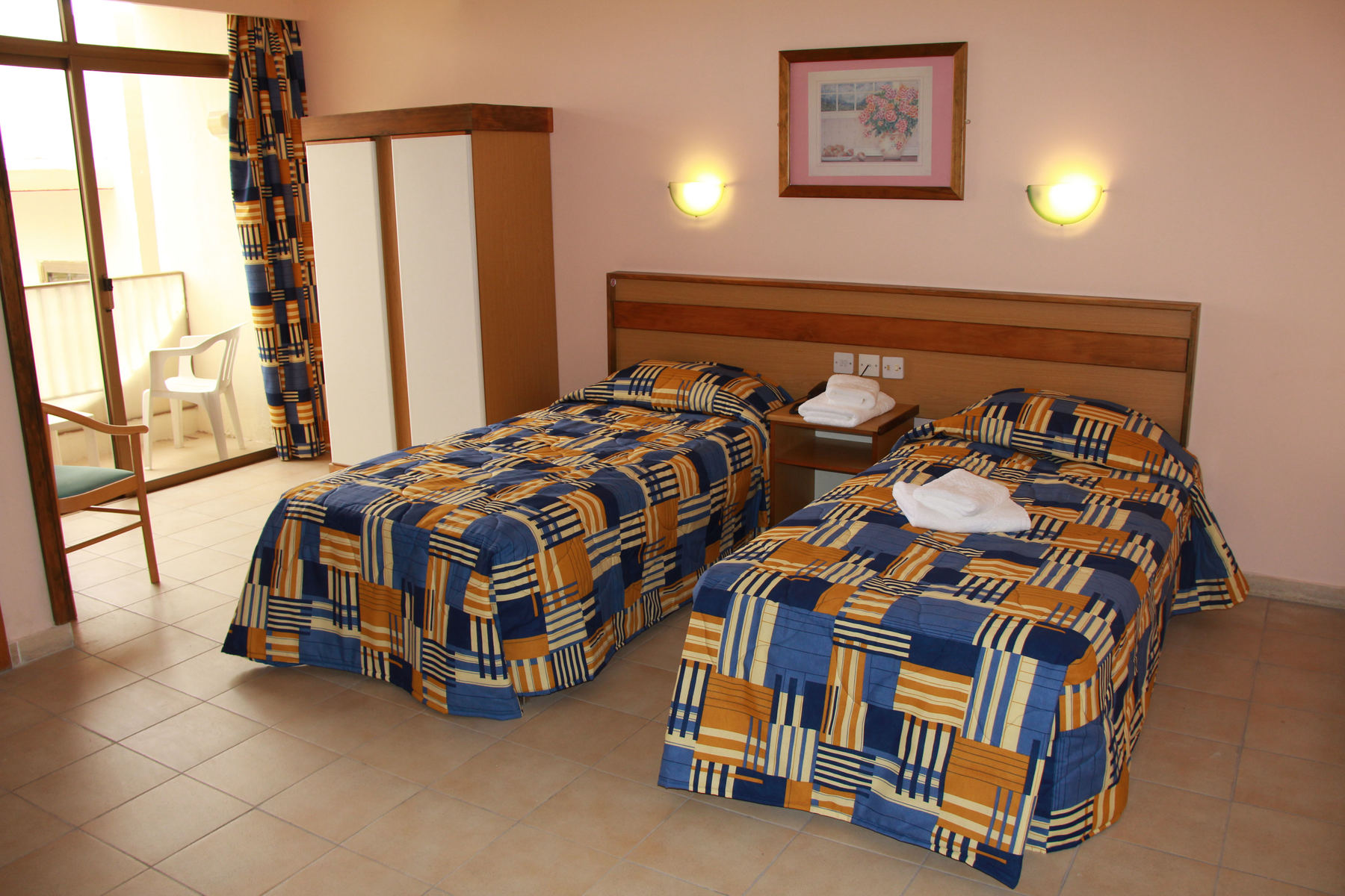 Hotel San Anton-Standardna soba.jpg