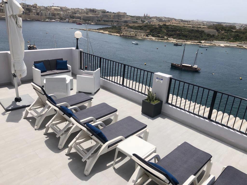 Sliema Marina Hotel-Terasa.jpg