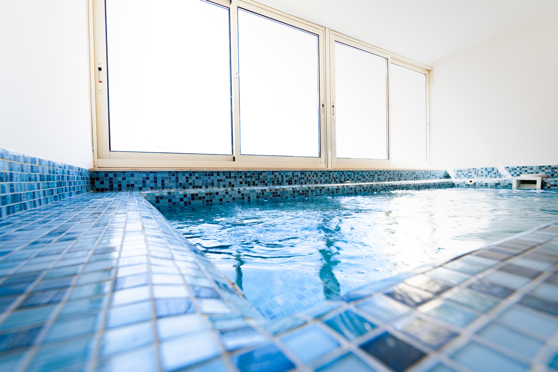 Bayview Hotel by ST Hotels-Unutrasnji bazen.jpg