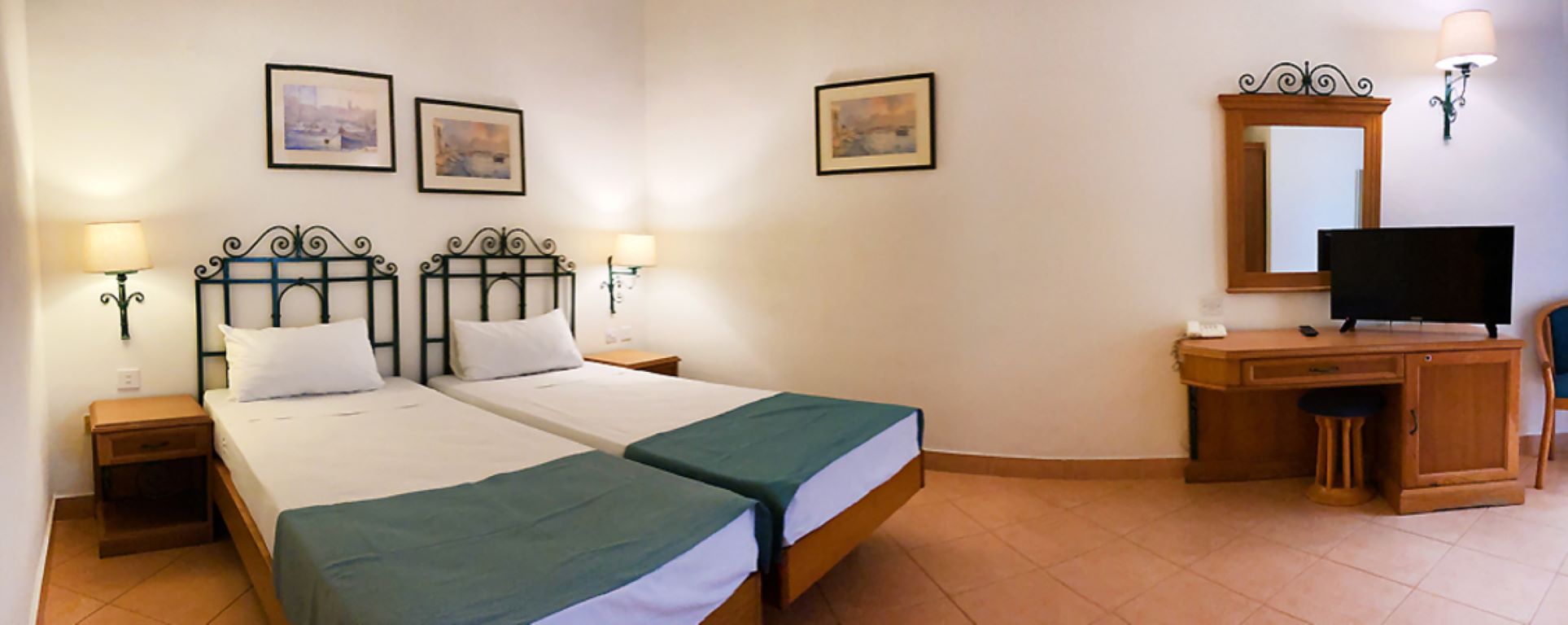 Hotel Kennedy Nova-Standardna soba.jpg