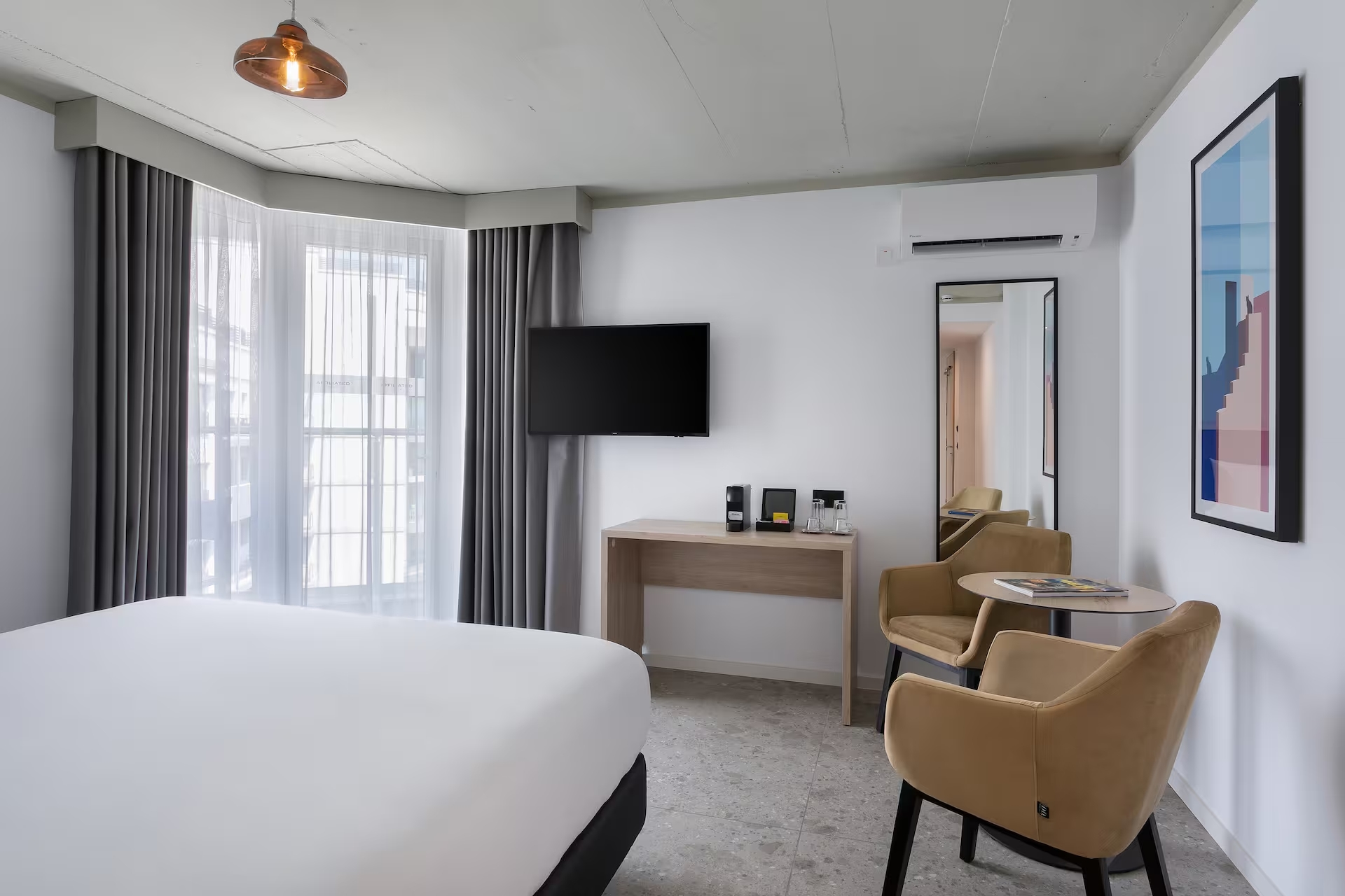 Hotel Mistral St. Julian's Affiliated by Melia-Superior soba.jpg