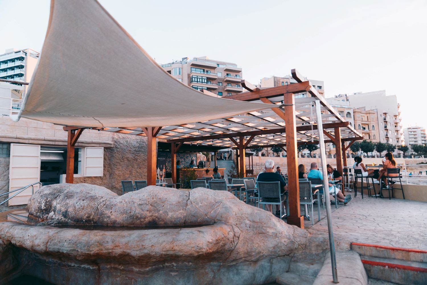 Hotel Preluna-Grill bar.jpg
