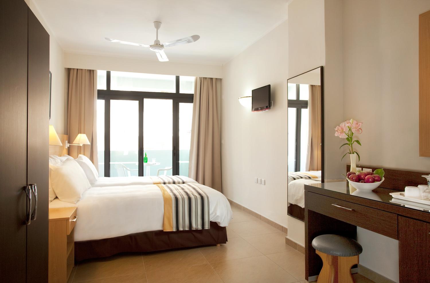 Hotel Preluna-Standardna soba balkon.jpg