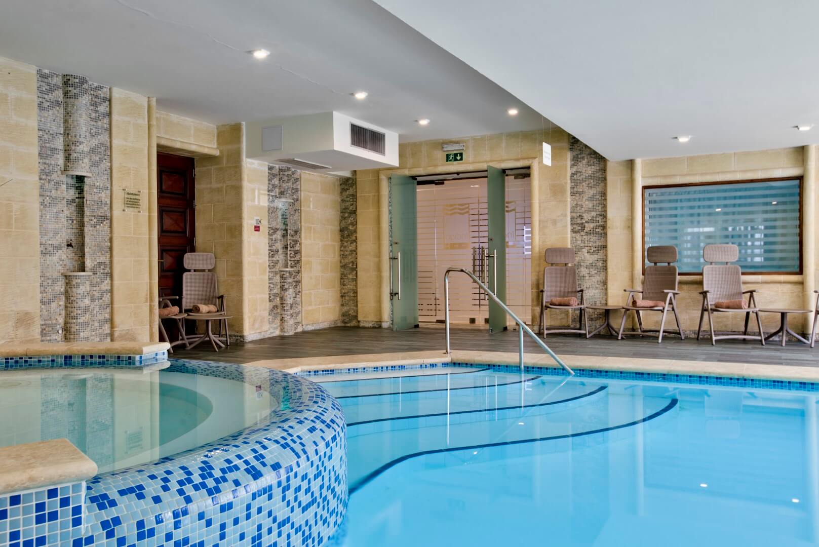 Hotel Sanatana-Djakuzi.jpg