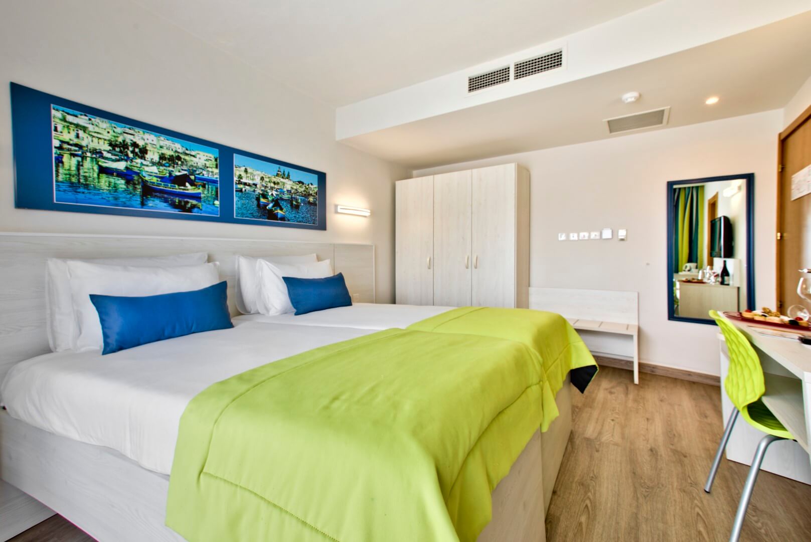 Hotel Santana-Comfort soba.jpg