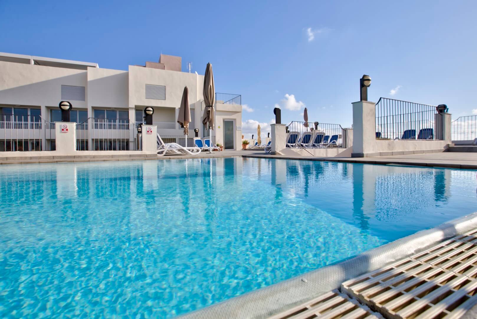 santana-pool-015-2.jpg