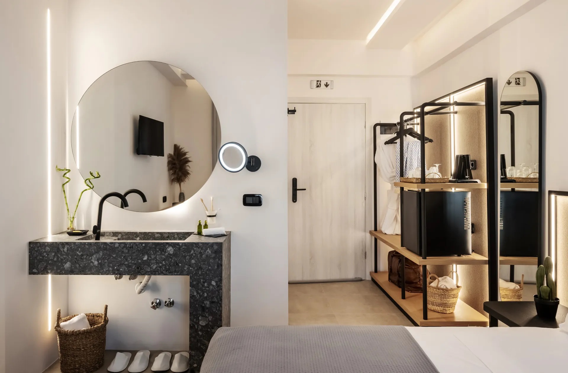 Chora Suites Skiathos-Deluxe soba.jpg