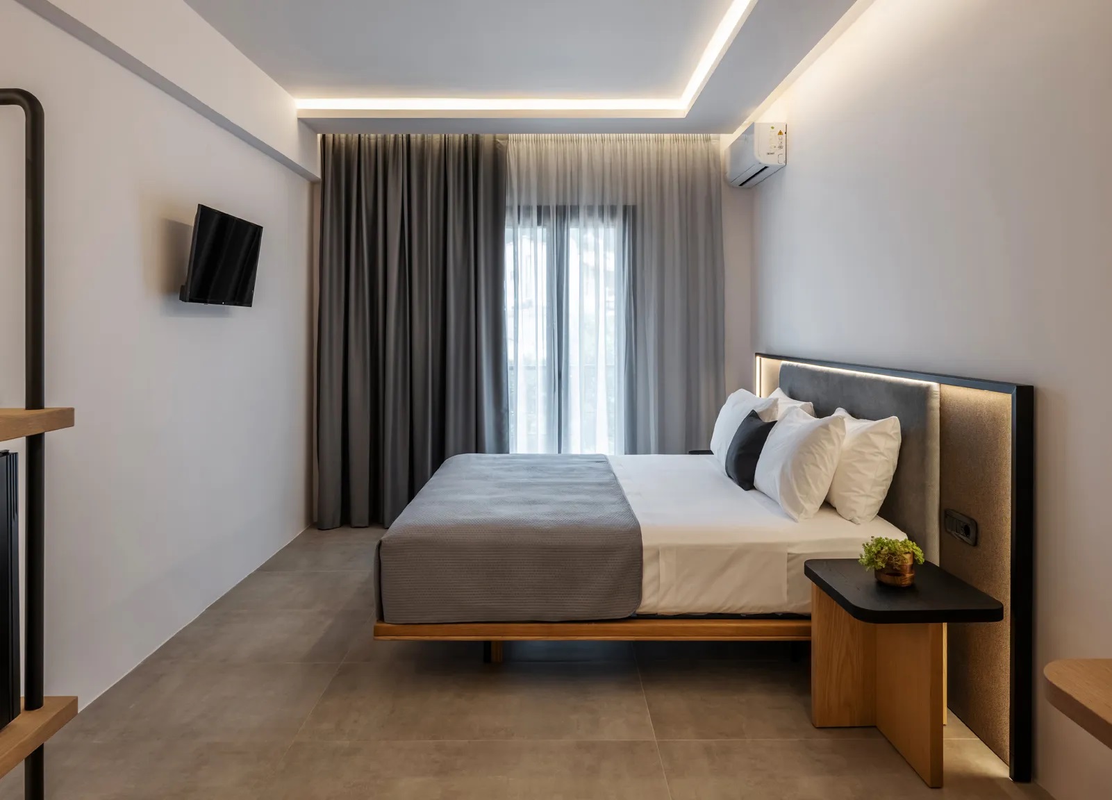 Chora Suites Skiathos-Superior soba.jpg