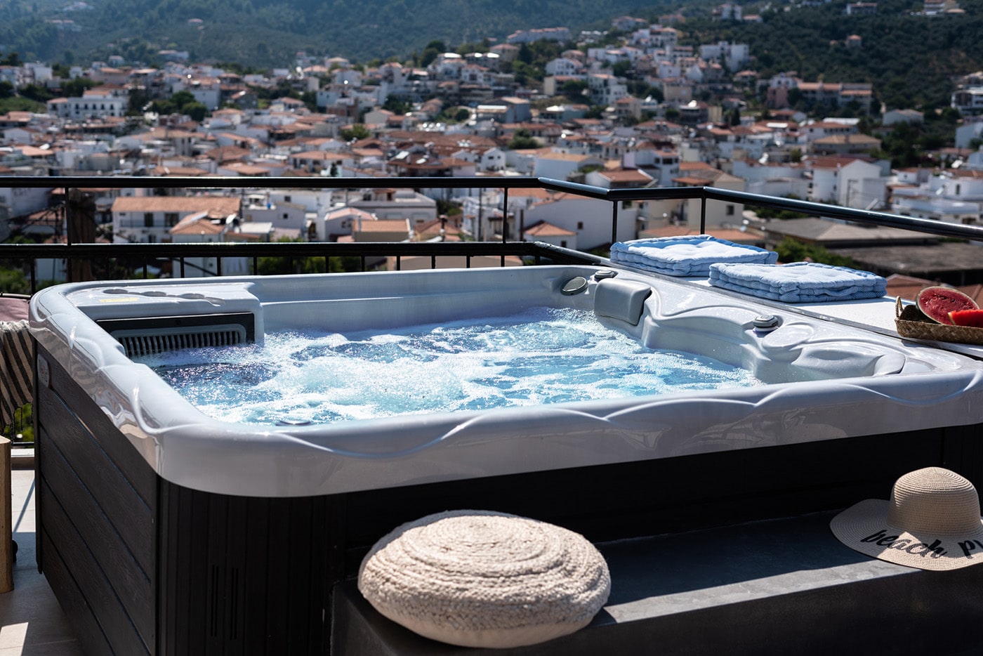 Lithos Suites Skiathos-Djakuzi.jpg